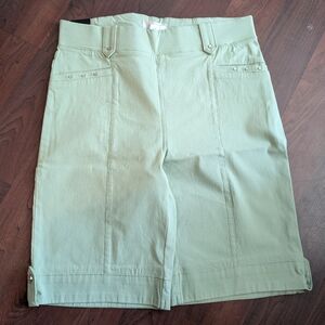 Bermuda Shorts With Studs